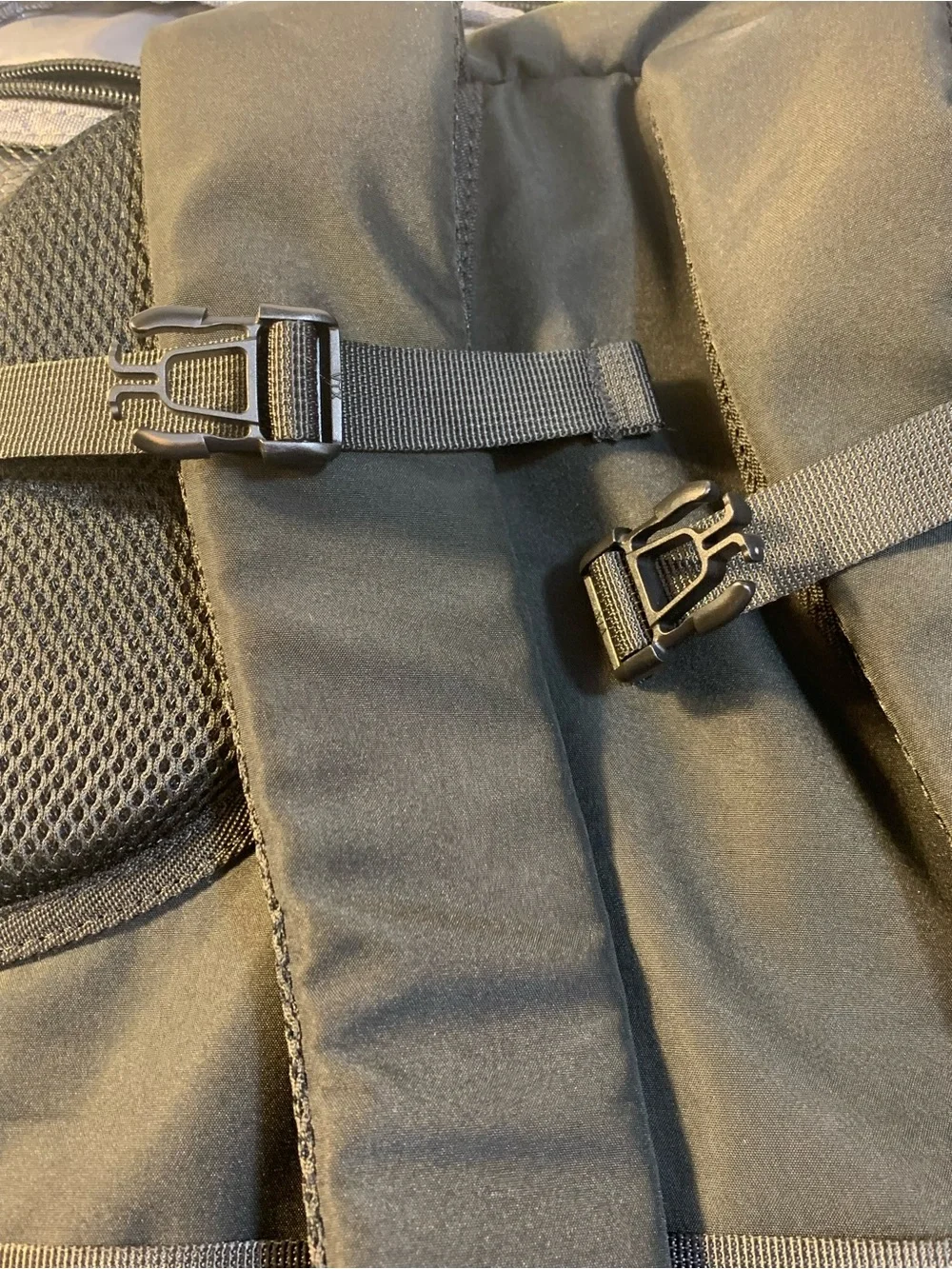 Taygeer 35L Travel Laptop Backpack Airplane Approved Fits 15.6 Inch Laptop. NWOT
